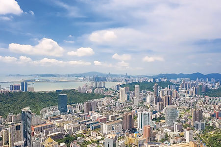 珠海市去年底頒布《便利港澳居民在珠海發展60項措施》，成效顯著。