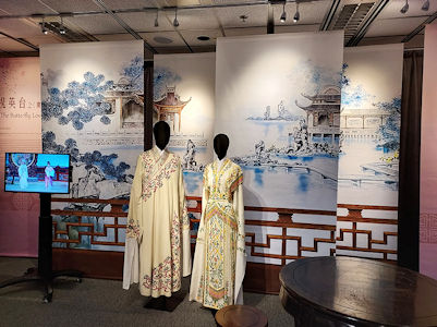 《梁山伯與祝英台》是中國古代民間四大愛情故事之一，浪漫動人。